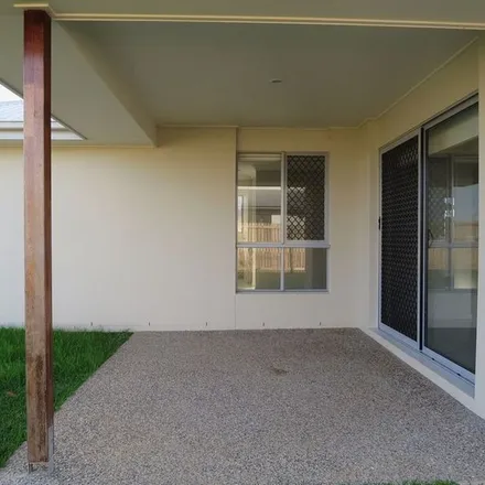 Image 3 - Nives Street, Mirani QLD 4741, Australia - Apartment for rent
