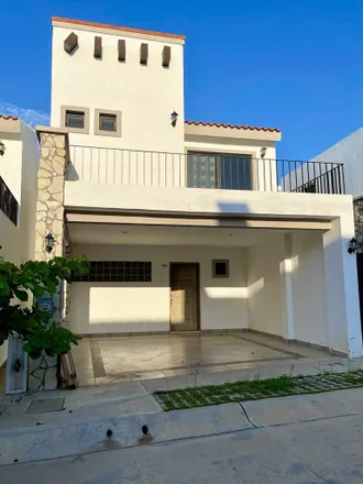 Buy this studio house on Avenida Ingeniero Mario Arturo Huerta Sánchez in Florida, 82000 Mazatlán