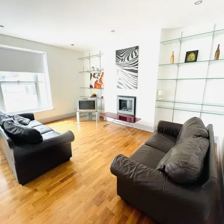 Rent this 2 bed apartment on PizzaExpress in 29-30 High Street, Cardiff