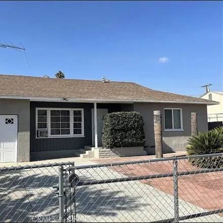 Buy this 5 bed house on 472 West Mayberry Avenue in Hemet, CA 92543