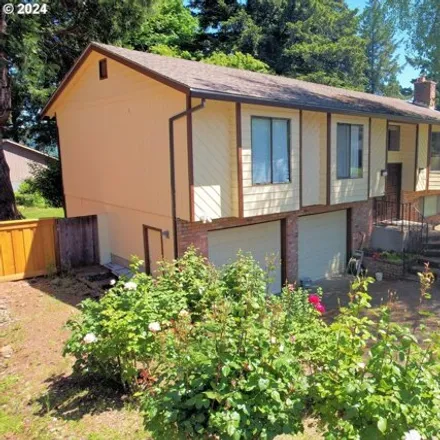 Buy this 3 bed house on 7645 Southeast Cason Lane in Gladstone, OR 97027