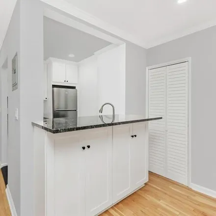 Image 7 - 679 West 239th Street, New York, NY 10471, USA - Apartment for sale