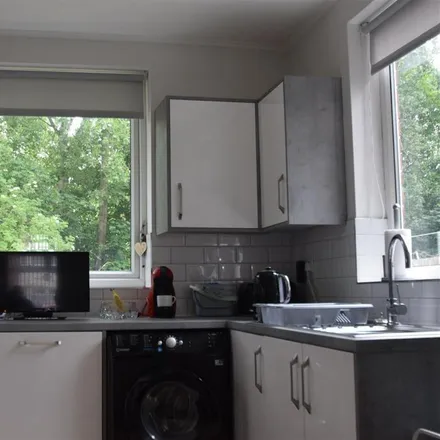 Rent this 2 bed apartment on Kentmere Avenue in Newcastle upon Tyne, NE6 4HD