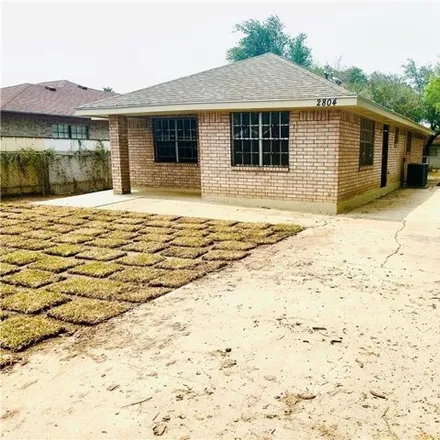 Image 2 - 2804 Gumwood Ave, McAllen, Texas, 78501 - House for sale