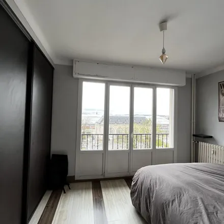 Rent this 4 bed apartment on 26 z Rue de la République in 10000 Troyes, France