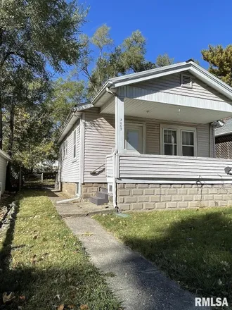 Buy this 2 bed house on 2307 North Flora Avenue in Peoria, IL 61604