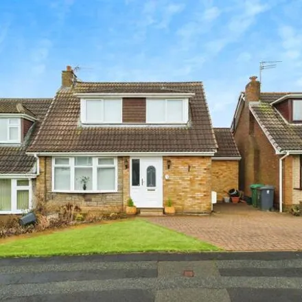 Buy this 2 bed house on Ashdown Way in Thornham, OL2 7LZ