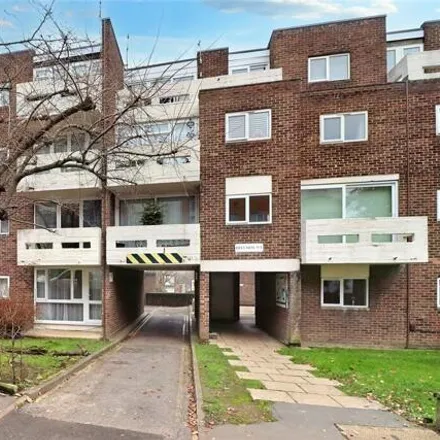 Buy this 1 bed apartment on unnamed road in Old Woking, GU22 7JX