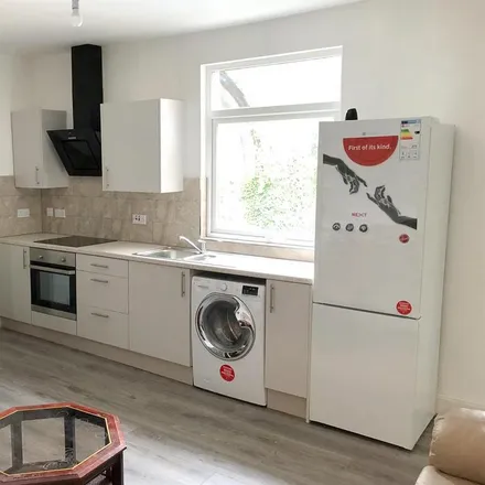 Rent this 1 bed apartment on 217 Cheltenham Road in Bristol, BS6 5QP