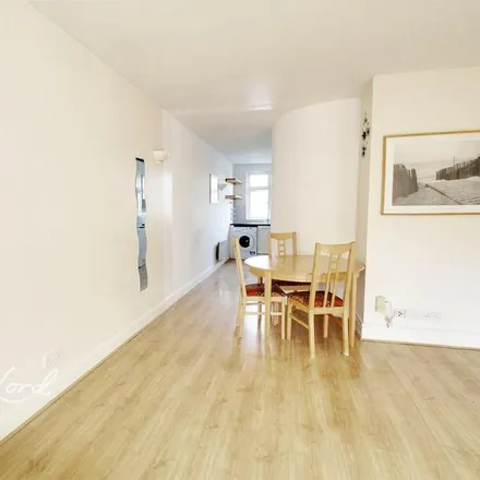 Image 9 - Park East, Fairfield Road, Old Ford, London, E3 2QN, United Kingdom - Apartment for rent