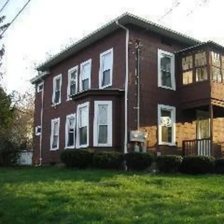 Rent this 3 bed house on Manchester in Cheney Brothers Historic District, US