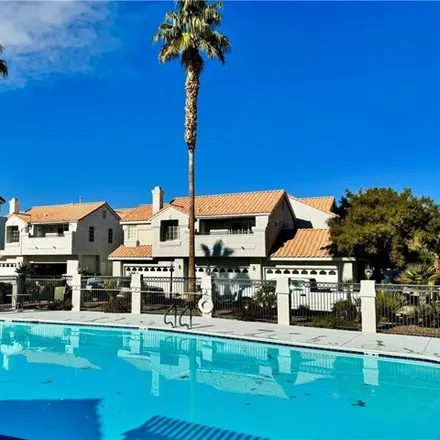 Image 1 - 5223 South Torrey Pines Drive, Spring Valley, NV 89118, USA - Condo for sale