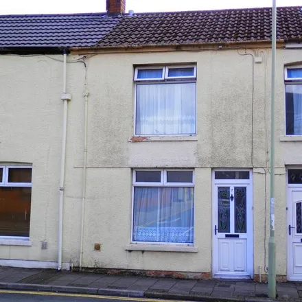 Rent this 1 bed townhouse on Chapel Street in Treorchy, CF42 6RT