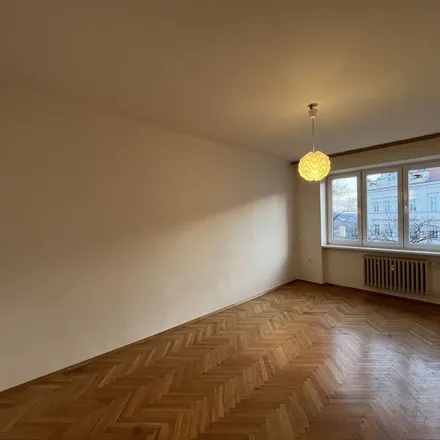 Image 6 - Základní škola Bohumila Hrabala – Na Korábě, Na Korábě, 180 48 Prague, Czechia - Apartment for rent
