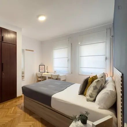 Rent this 8 bed room on Tabacs Crivillé in Avinguda Diagonal, 08001 Barcelona