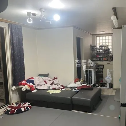 Rent this 2 bed apartment on 서울특별시 강남구 삼성동 25-10