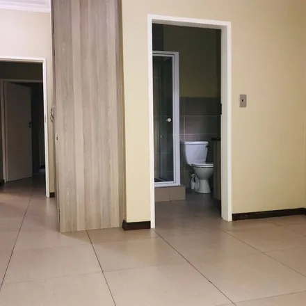 Rent this 2 bed apartment on Komatie Drive in Three Rivers, Emfuleni Local Municipality
