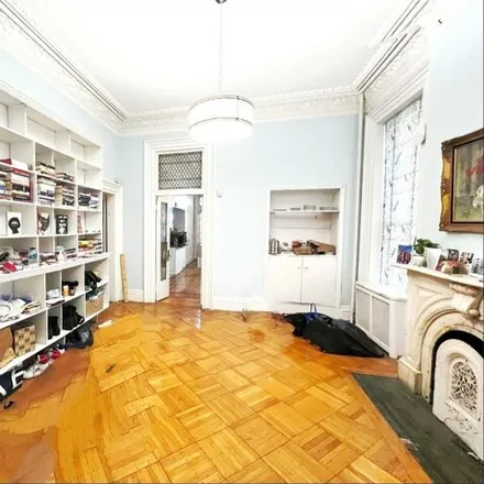 Image 4 - 128 Henry Street, New York, NY 11201, USA - Townhouse for rent