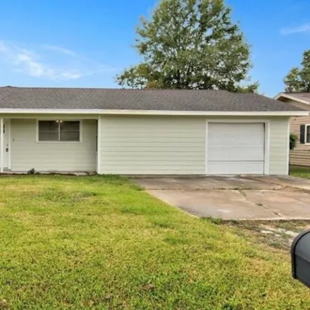 Buy this 3 bed house on 5338 Cash Circle in Walden, Beaumont