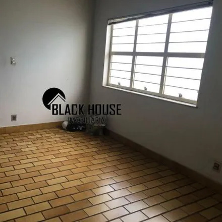 Rent this 3 bed house on Rua Reverendo Henrique de Oliveira Camargo in Jardim Santa Rosália, Sorocaba - SP