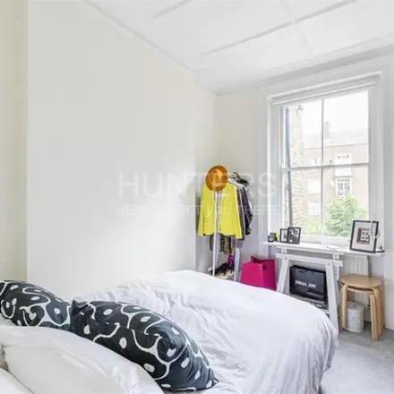 Image 2 - Southcott Mews, London, NW8 7AT, United Kingdom - Apartment for rent