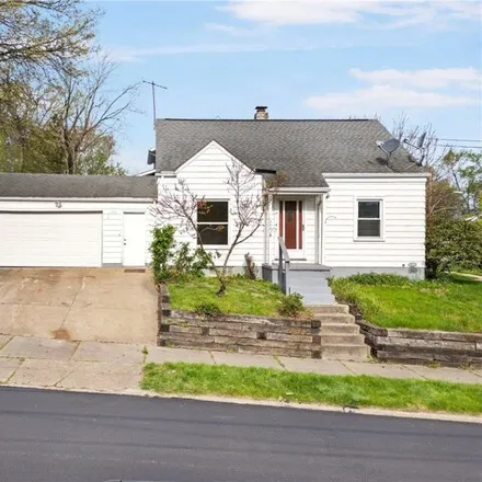 Buy this 3 bed house on 1290 Easton Drive in Akron, OH 44310