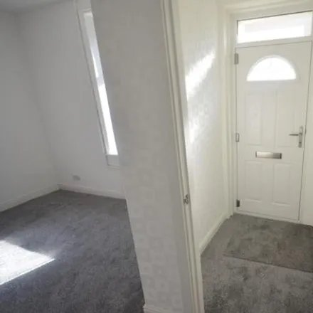 Image 2 - Dowry Street, Accrington, BB5 1AP, United Kingdom - Townhouse for rent