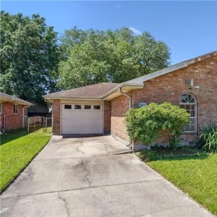Buy this 3 bed house on 4636 Apricot Street in Metairie, LA 70001