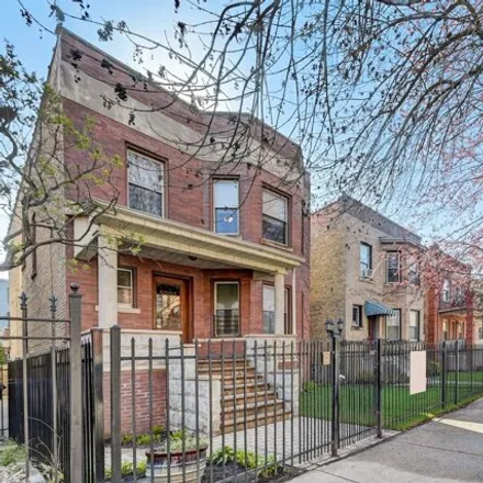 Image 2 - 5207 North Winthrop Avenue, Chicago, IL 60640, USA - House for sale