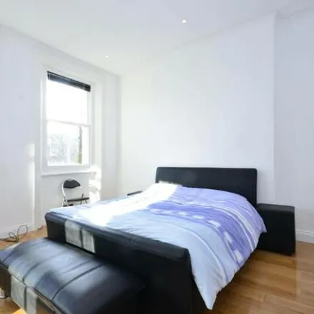 Image 4 - 19 Buckland Crescent, London, NW3 5DH, United Kingdom - Apartment for sale
