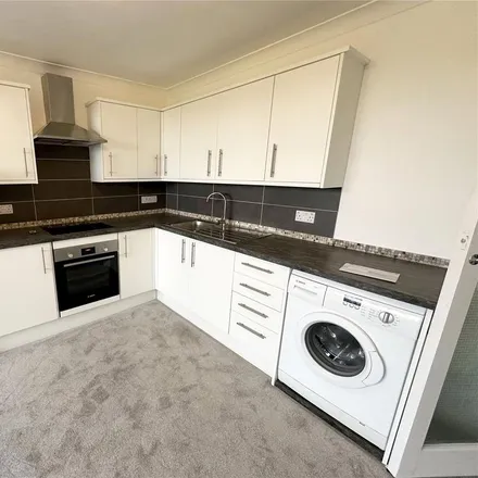 Rent this 2 bed apartment on Shakespeare Road in London, NW7 4BB