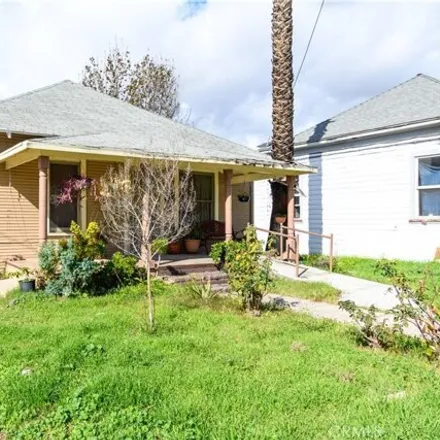 Image 2 - 6998 Cole Avenue, Highland, CA 92346, USA - House for sale