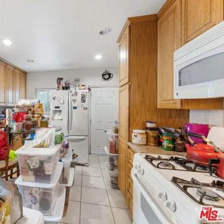 Image 9 - 433 W 104th St, Los Angeles, California, 90003 - House for sale