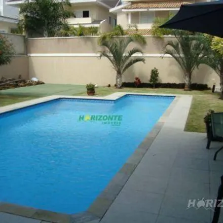 Buy this 4 bed house on Avenida Tenente Névio Baracho in Jardim Bela Vista, São José dos Campos - SP