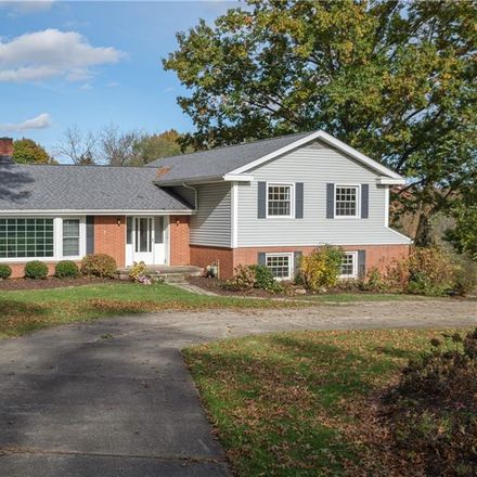 Rent this 4 bed house on 1139 Pin Oak Dr in Kent, OH