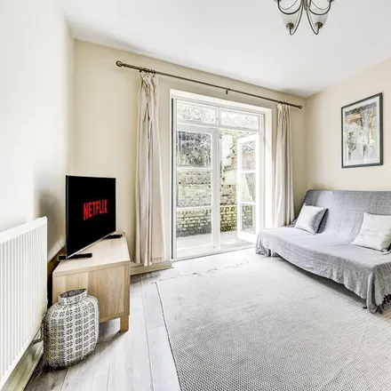 Rent this 2 bed apartment on London in W2 6AN, United Kingdom