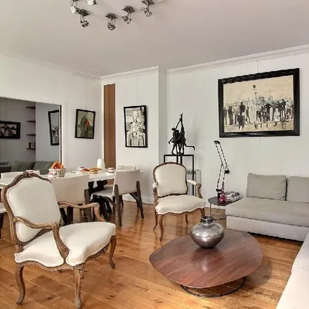 Rent this 2 bed apartment on 34 Rue de Ponthieu in 75008 Paris, France