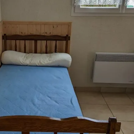 Rent this 2 bed house on 85440 Saint-Hilaire-la-Forêt