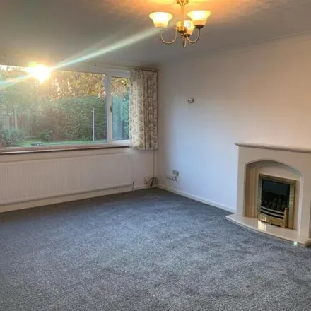 Image 2 - Woodhall Gardens, Mansfield Woodhouse, NG18 2EA, United Kingdom - House for rent
