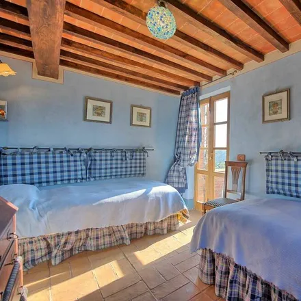 Rent this 3 bed house on Montepulciano in Via Marsala, Montepulciano SI