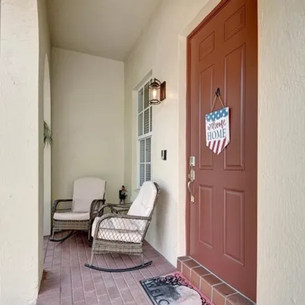 Image 5 - 2879 Vista Parkway, Palm Beach County, FL 33411, USA - Townhouse for sale