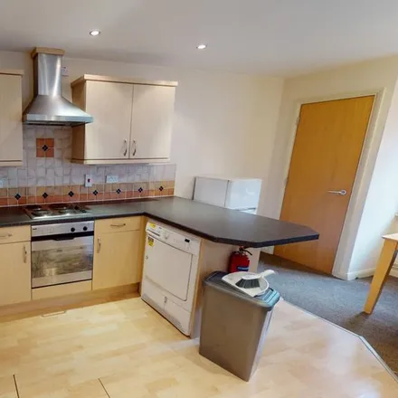 Rent this 2 bed apartment on The Rise in Russell Street, Nottingham