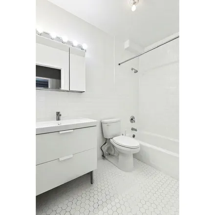 Image 1 - 188 Duane Street, New York, NY 10013, USA - Apartment for rent