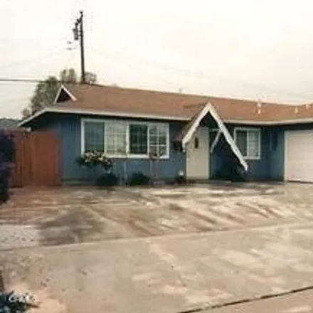 Rent this 4 bed house on 541 Graham Avenue in Camarillo, CA 93010
