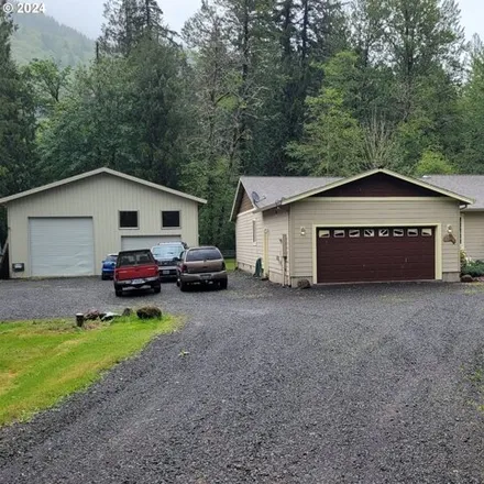 Buy this 3 bed house on 22118 East Yakima Lane in Rhododendron, Clackamas County