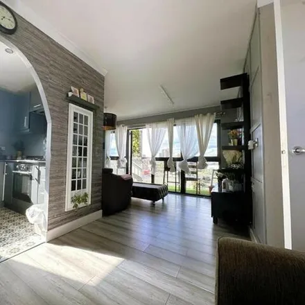 Image 7 - Atelier Court North, 42 Leven Road, London, E14 0GY, United Kingdom - Apartment for sale