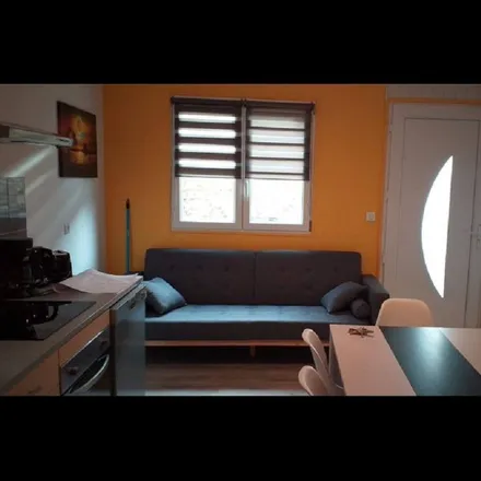 Rent this 1 bed apartment on 1 Rue du Général de Gaulle in 02800 La Fère, France