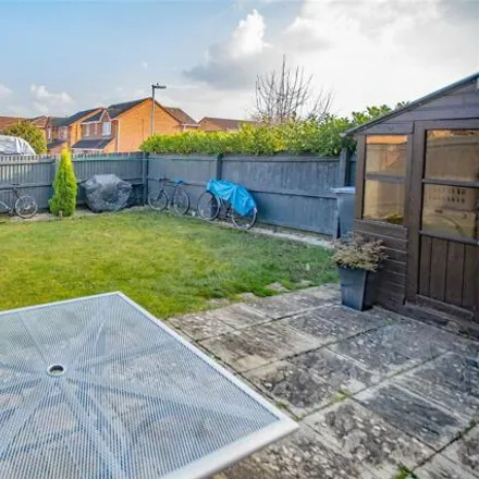 Image 3 - Dolver Close, Great Oakley, NN18 8NB, United Kingdom - Duplex for sale