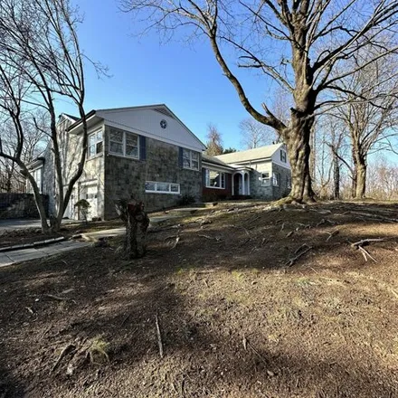 Rent this 6 bed house on 167 Kings Highway in North Haven, CT 06473