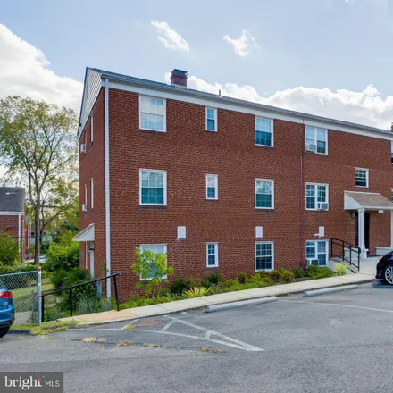 Rent this 1 bed apartment on 401 South Courthouse Road in Arlington, VA 22204